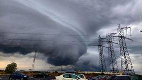 Alertă meteo imediată. Evitați deplasările, e urgent si foarte serios. Ciclonul a ajuns în Romania